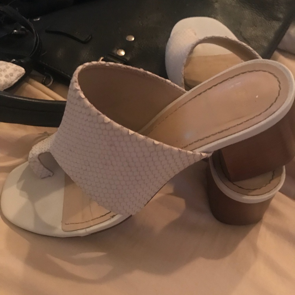Sandals - Picture 3 of 4